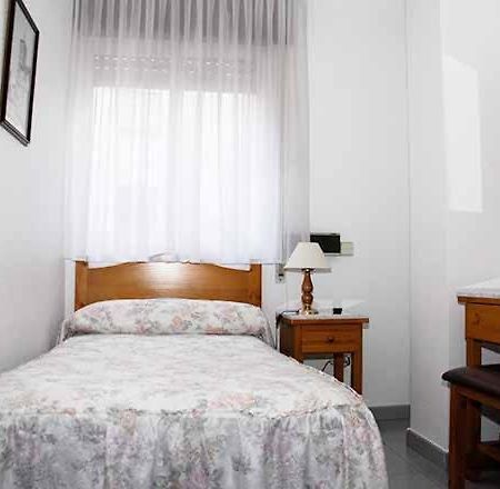 Hostal 3 De Noviembre Hotell Palencia Eksteriør bilde